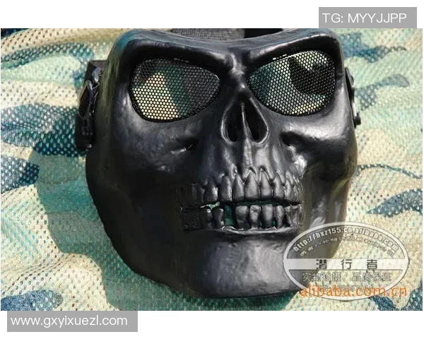 足球明星脸面罩的流行趋势与球迷文化的深度融合探讨